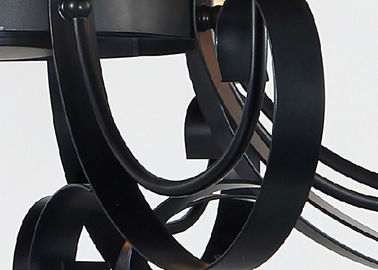 Lámpara decorativa casera ligera del hierro labrado del negro 8 con la sombra de cristal ambarina