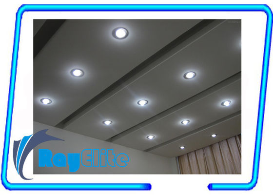 el tri color 3in1 llevó el punto del RGB con el disipador de calor de aluminio del CNC, lámpara dimmable de DMX LED