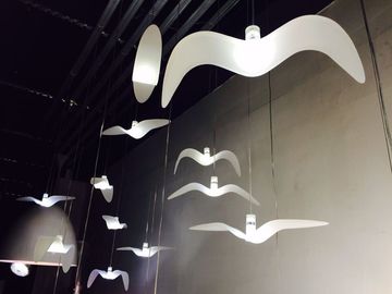 Iluminación pendiente simple de la pequeña del pájaro resina blanca como la leche de la lámpara