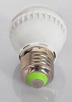Altas fábricas de vivienda plásticas de los bulbos del globo del lumen 12W 1150LM IP45 Epistar LED