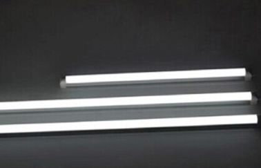 El tubo de la sala de estar T8/del dormitorio LED enciende el alto lumen 25W 5 pie 2300lm